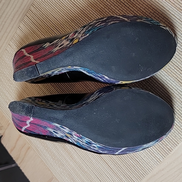 Steve Madden sz8.5 Gavon Black Patent and Multi Color Platform Wedge - Picture 8 of 11
